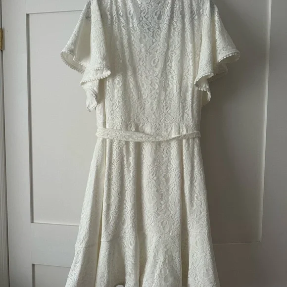 City Chic sweet love ivory Lace faux Wrap Dress size XL 22W NWT - Picture 6 of 8